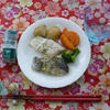 白身魚のバジルフライと温野菜の付け合わせ