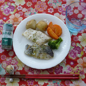 白身魚のバジルフライと温野菜の付け合わせ のレシピ みんなのスパイスレシピ大集合サイト スパイスブログ