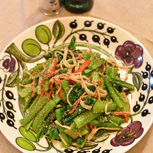 小松菜とカニかまの和え物