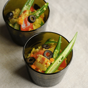 夏野菜とキヌアのデリ風カレーサラダ