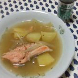 鮭とタイムのスープ