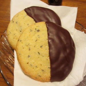 ペパーミント香るチョコがけクッキー