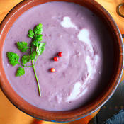 メースが香る　紫いもとコーンのミルクポタージュ