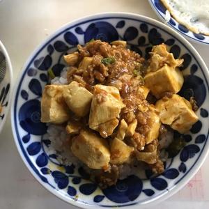 麻婆カレー豆腐丼