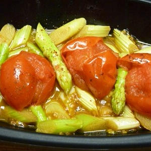 アスパラとミニトマトのチリ醤油炒め☆レンジで3分半!