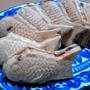 お魚の形をしたさつまいもレーズンパン
