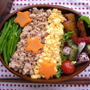 鶏そぼろ弁当♪さっぱり簡単きゅうりと長芋のゆかり和え
