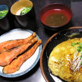 今日の晩御飯：貧乏メニュー(豆腐入りかに玉、ほうれん草の茶碗蒸し） by miltuchanさん