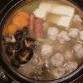 永谷園鍋つゆの素で、きのこたっぷり鶏団子鍋＆キムチ鍋