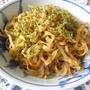 もやしと麺類の中華風味の節約焼きそば