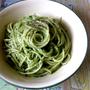 ルッコラのペストでパスタ。
