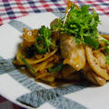 鶏肉とレンコンの美味ラー油炒め by Amaneさん