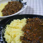 研究中の黒カレー