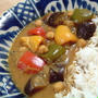 ガルバンゾと夏野菜のアーモンドカレー