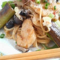 ささみと焼きネギとチーズの焦がしにんにく醤油パスタ by よっこさん