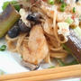 ささみと焼きネギとチーズの焦がしにんにく醤油パスタ