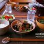 牛肉と山菜の赤ワイン蒸し
