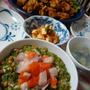 簡単！！海鮮めかぶ納豆丼！鶏の唐揚げ、クリームチーズのキムチ和え、しじみのあっさりスープ。
