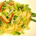 香り爽やかレモンオリーブオイルで蕪の葉パスタ by 油売りエマさん