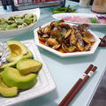 「桃屋のラー油deあさりのピリ辛酒蒸し」その他おつまみ食卓♪旦那さんとの週末家飲み by machiさん
