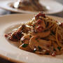 Spaghetti con Salame e Champignon