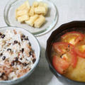 小豆ご飯とトマトの味噌汁♪ダイエットレシピ by 柚子胡椒さん