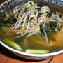 野菜たっぷり節約湯麺風スープ
