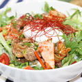食欲の秋！ガッツリ食べたい☆豚キムチサラダ丼♪ by *マダム*さん
