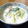 コンソメ仕立ての野菜入り牛乳スープ